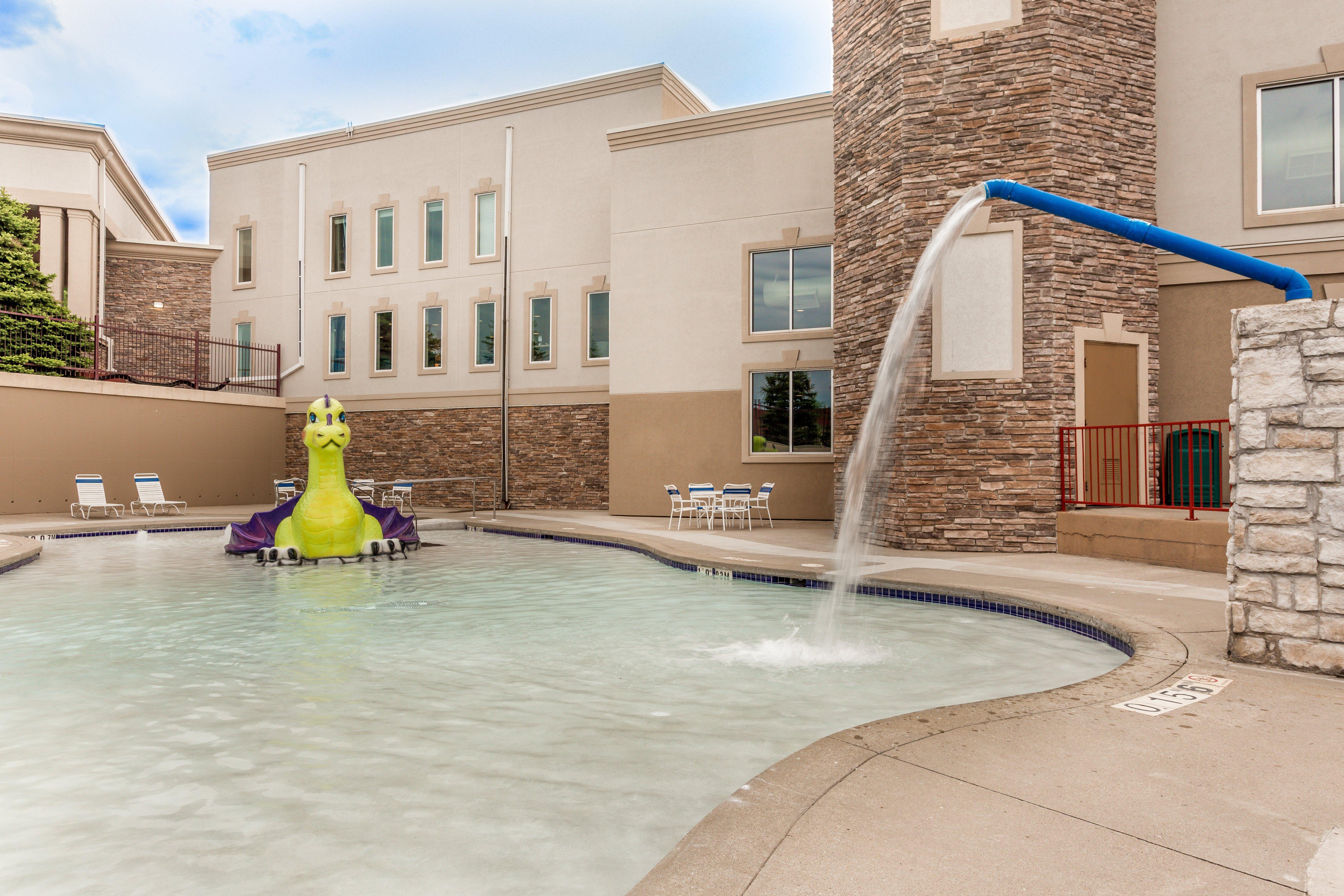 Holiday Inn Express Wisconsin Dells By Ihg Exterior photo