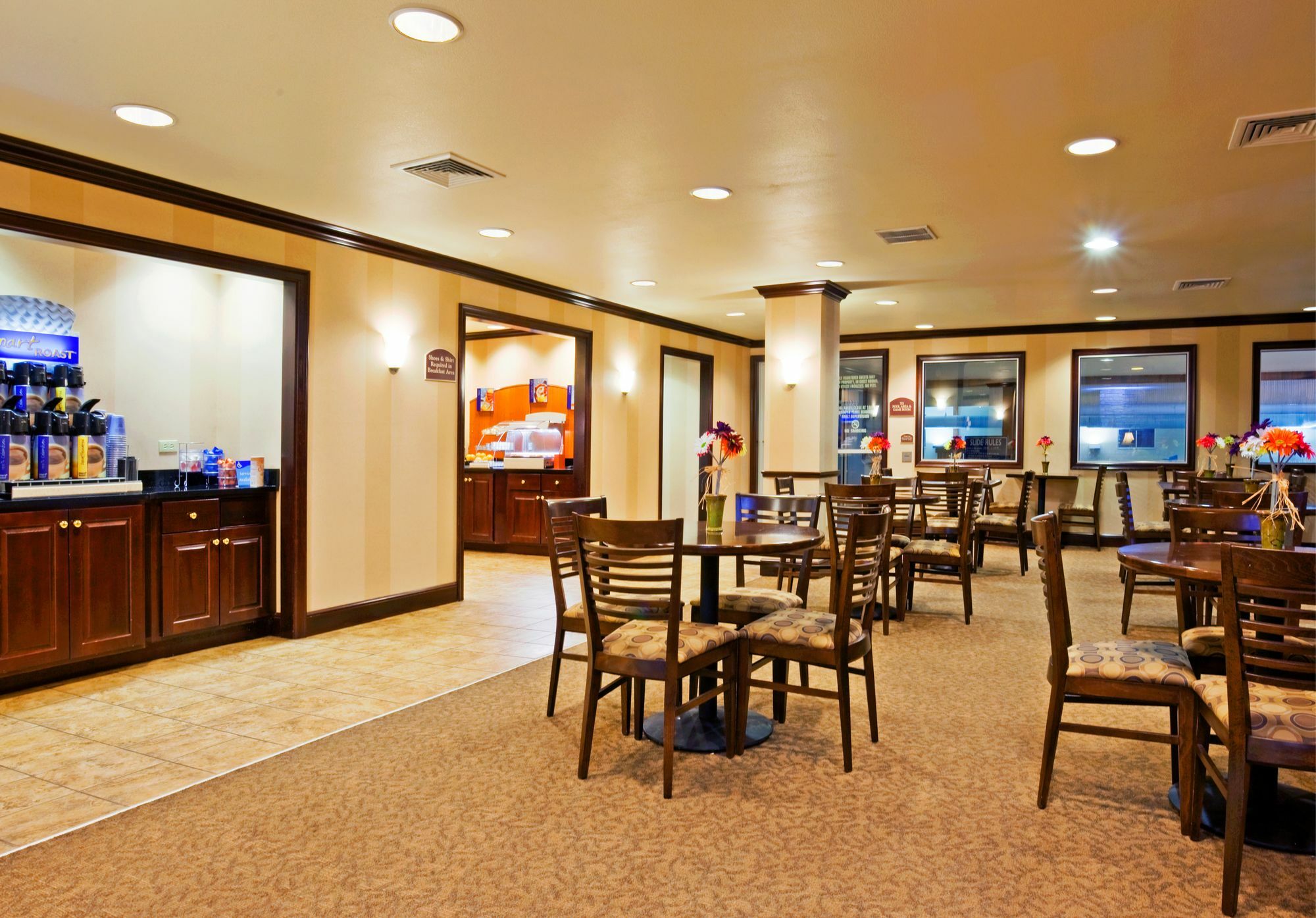 Holiday Inn Express Wisconsin Dells By Ihg Exterior photo